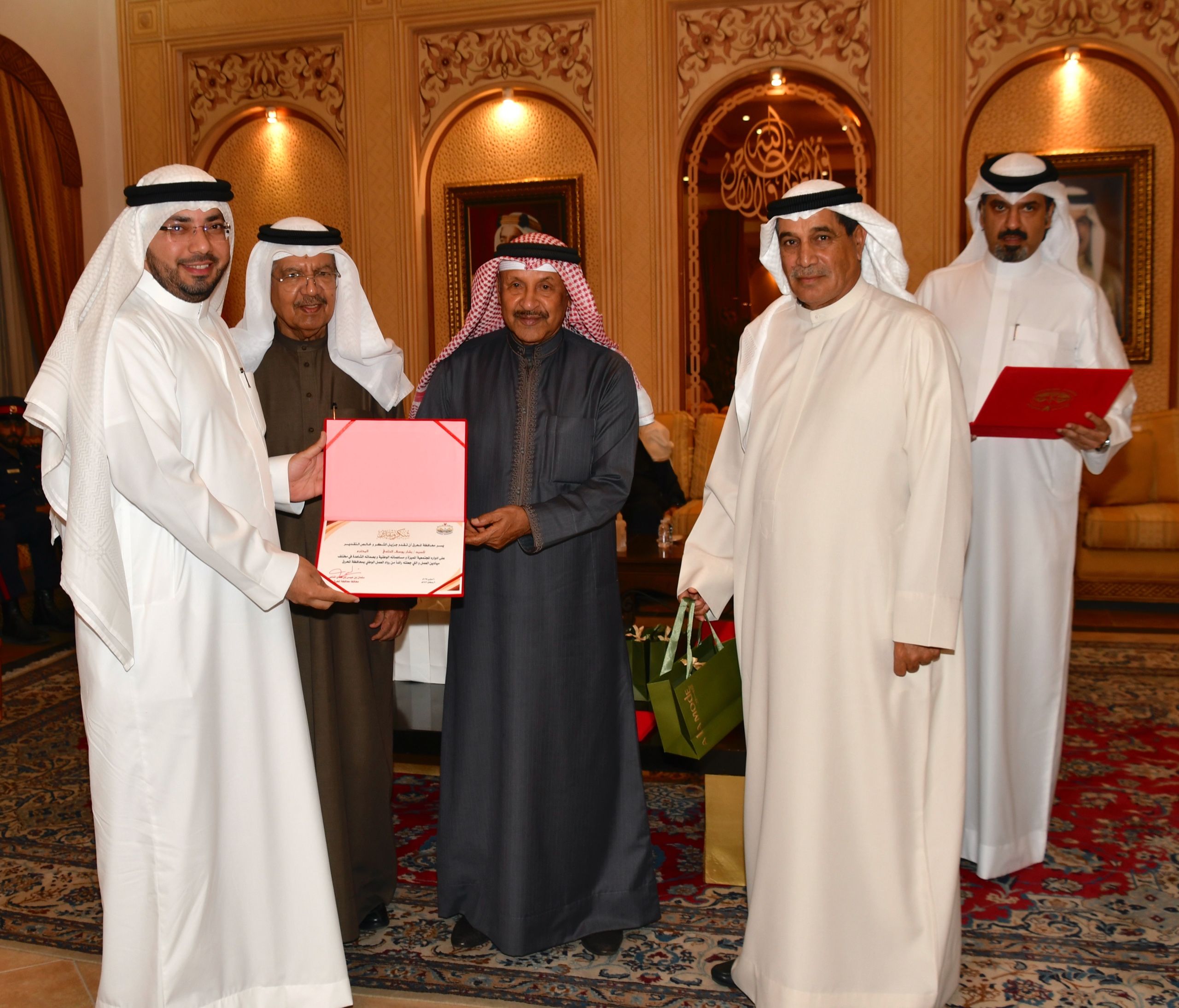 محافظة المحرق تكرم رواد العمل الوطني  في نسخته الخامسة عشر<